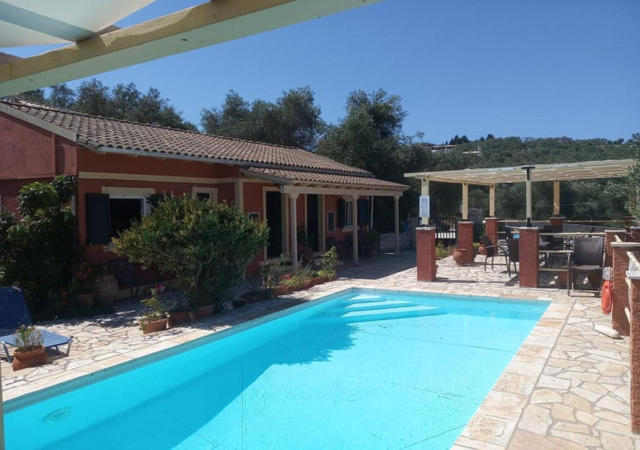 Paxos Bonzai Studios Gaios Buitenkant foto
