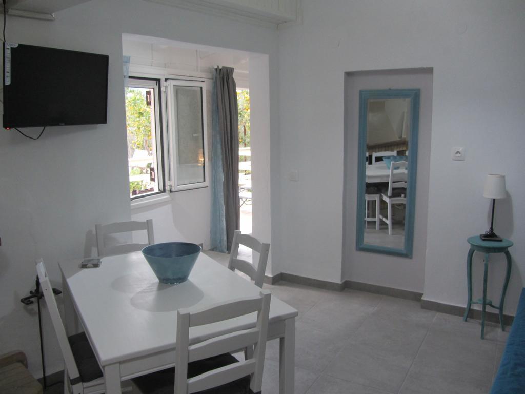 Paxos Bonzai Studios Gaios Buitenkant foto
